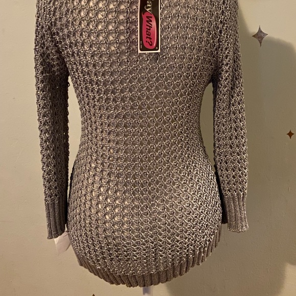 Silver open knit sweater NWT by SayWhat? Size small - Picture 6 of 7